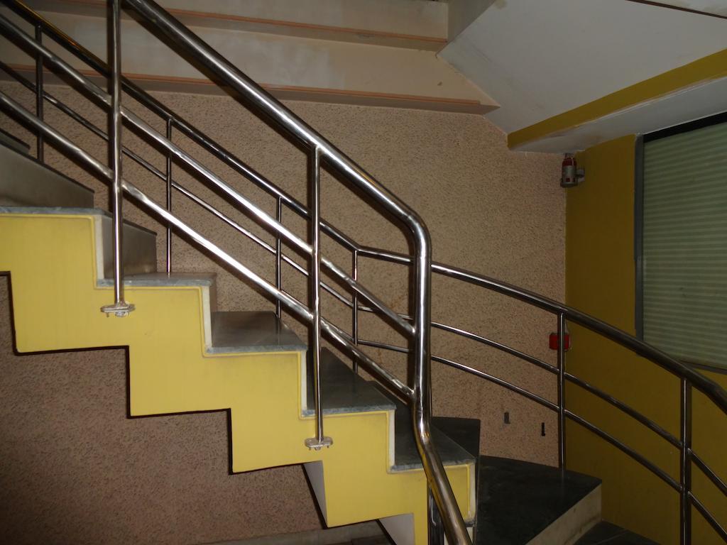 Alka Premiere Hotel Ню Делхи Екстериор снимка